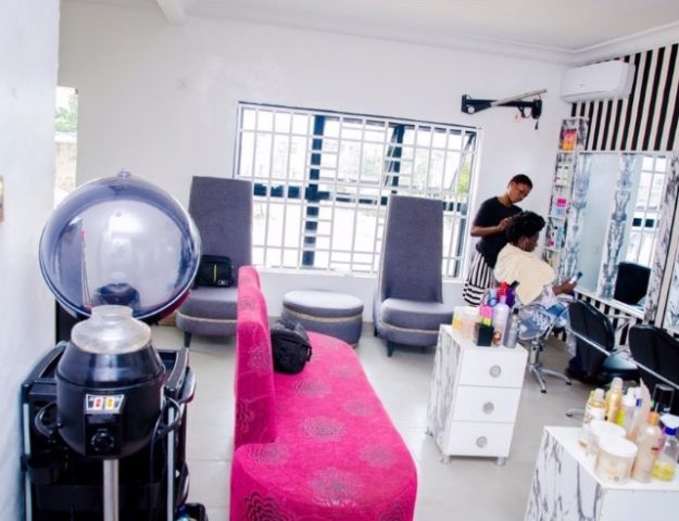 Natural Hair Salon Review In Ibadan, Nigeria